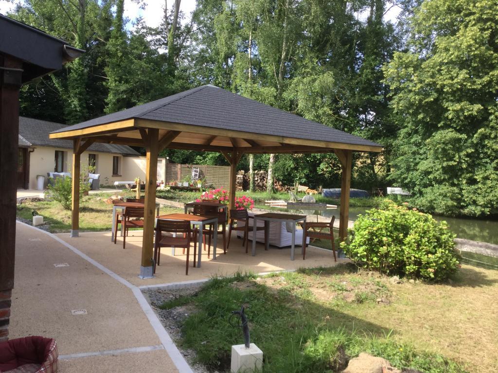 Le Moulin Calme Panzió Luceau Kültér fotó