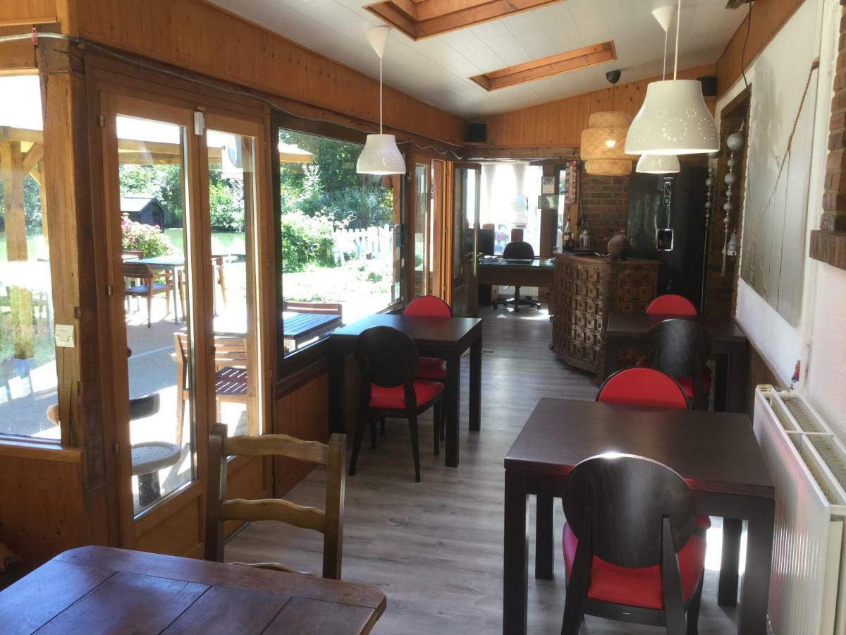 Le Moulin Calme Panzió Luceau Kültér fotó